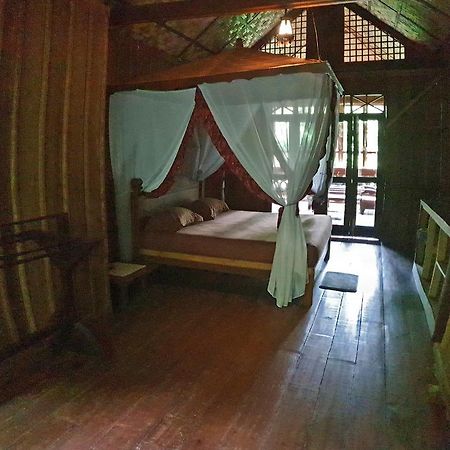Happy Ria Homestay & Guesthouse Bukit Lawang Exterior photo