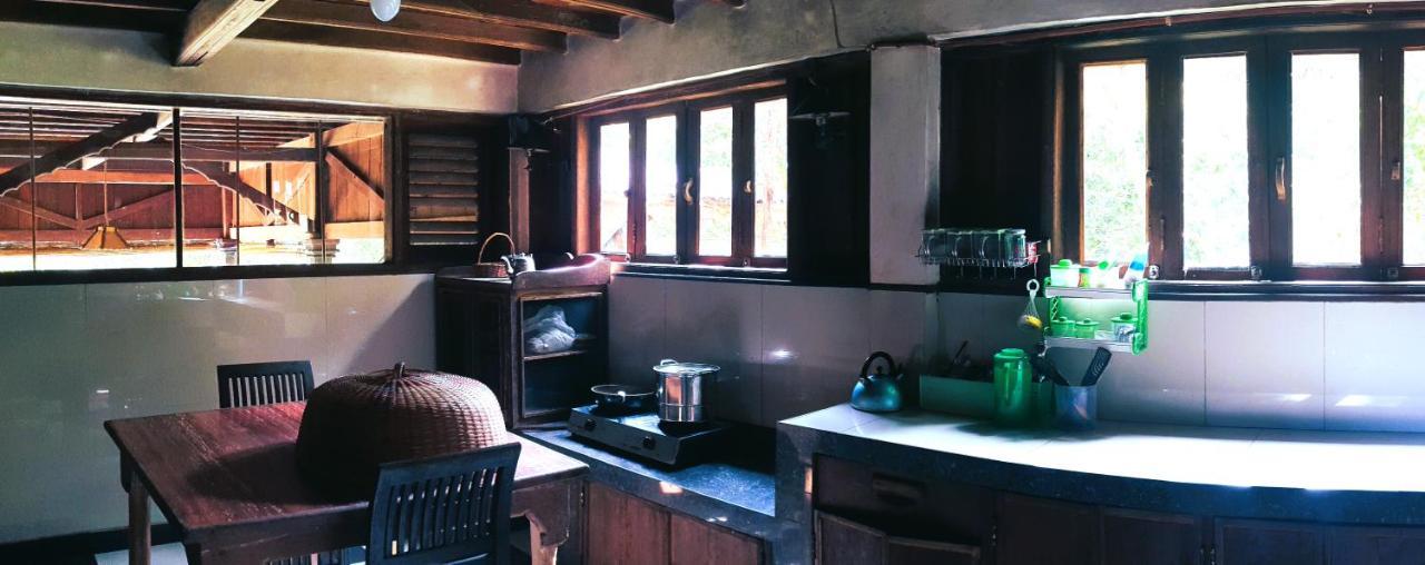 Happy Ria Homestay & Guesthouse Bukit Lawang Exterior photo